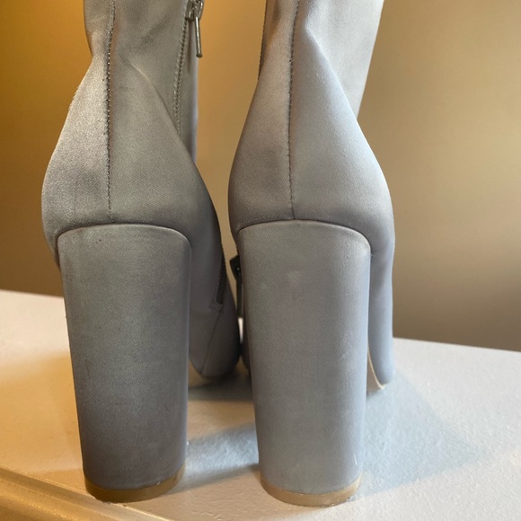 Super Cute Grey Satin Peep Toe Booties - Picture 3 of 7